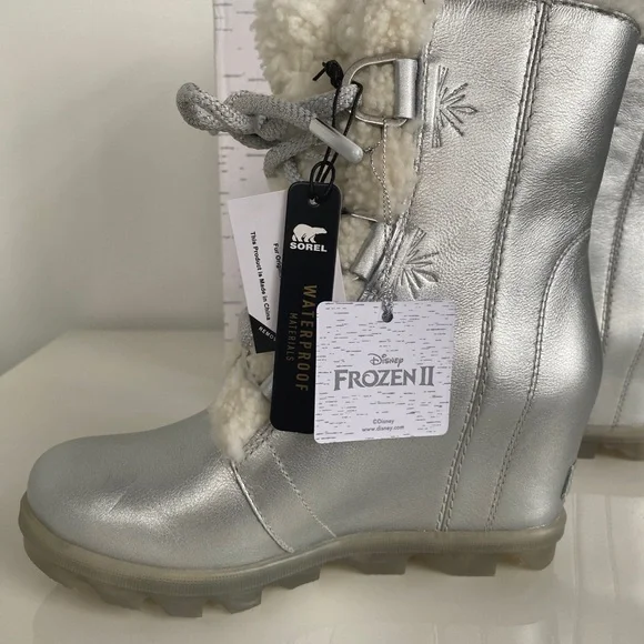 Sorel X Disney Joan of Arctic Wedge Boots Frozen ll Size Women’s 6.5 RARE - Picture 9 of 16